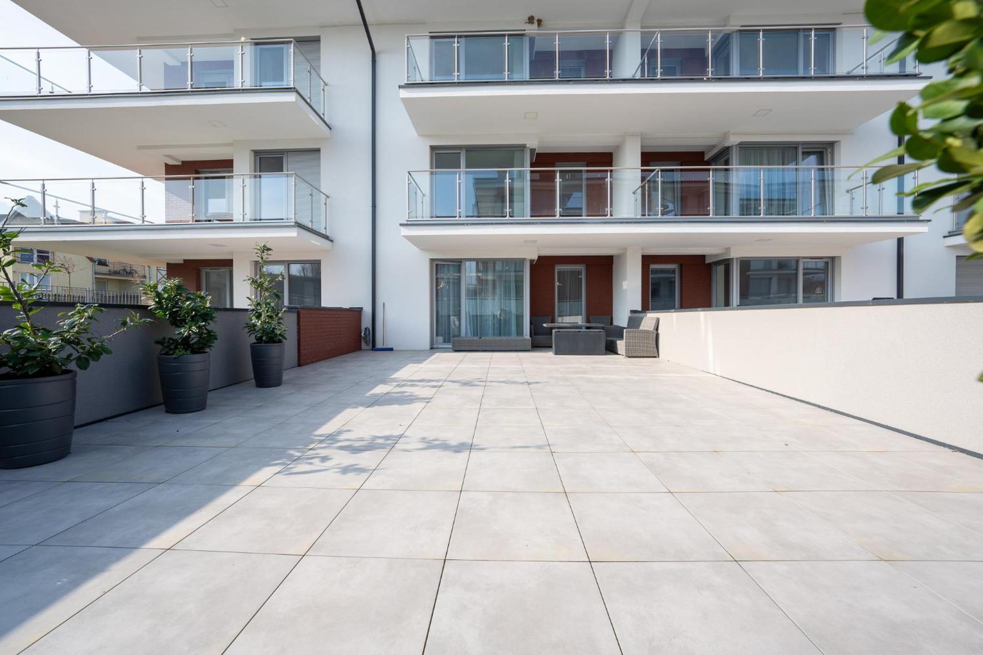 Apartament Z Wielkim Tarasem Morska 2 Rewal 50M Do Morza Exterior photo